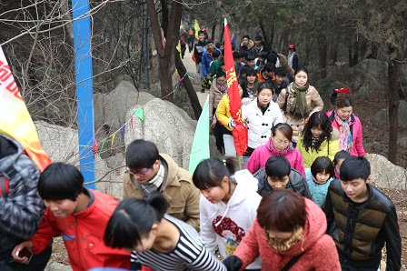 2014年“安利杯”淮南市迎春登山活动成功举行