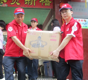 安利志愿者助力顺德福利院顺利“回家”