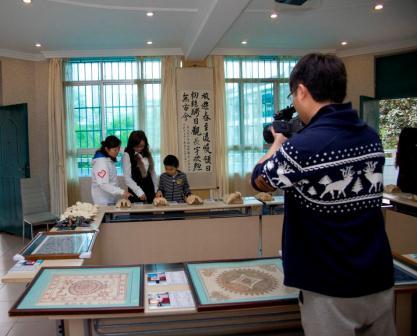 贵州：秀民族巧手艺 展民族大文化
