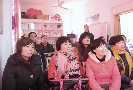 湖北咸宁：新春送祝福